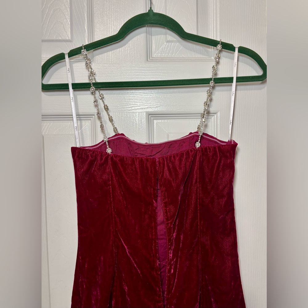 NWT LULUS SZ XS WINE RED VELVET BODYCON MINI DRESS With Rhinestone Straps - Picture 6 of 12